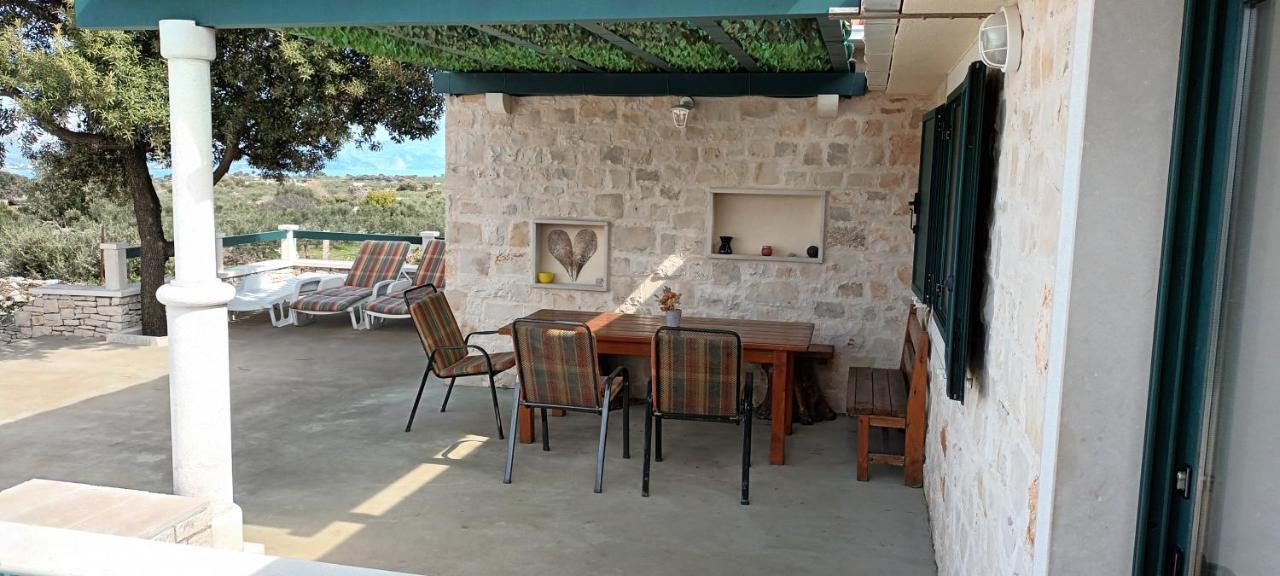 Villa Little Hill Postira Extérieur photo