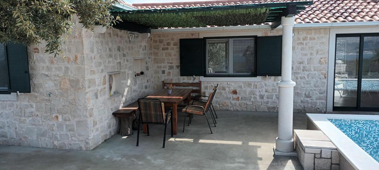Villa Little Hill Postira Extérieur photo